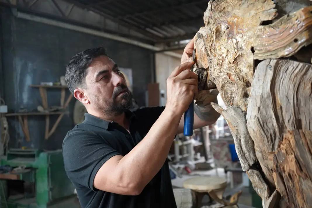 Antalya'da Öldürülen Aslan Zeus’un Heykeli Yapıldı 5